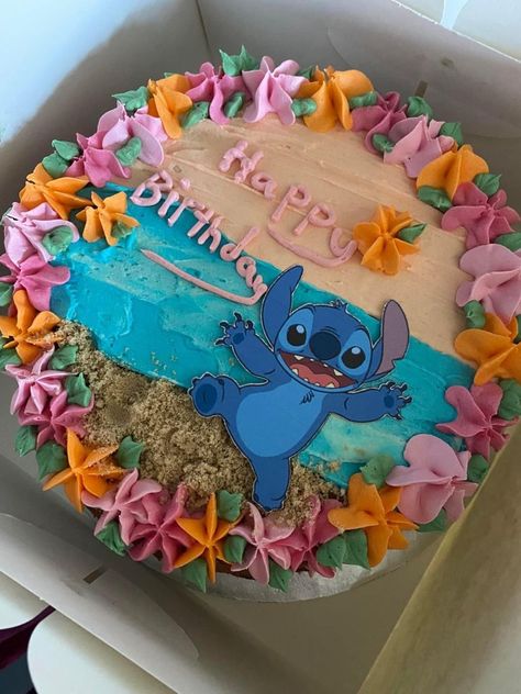 Lilo And Stitch Cookie Cake, Diy Stitch Birthday Cake, Lilo Stitch Birthday Cake, Lilo And Stitch Birthday Cakes, Stitch Cookie Cake, Stitch Girl Birthday Party, Diy Stitch Cake, Stich Birthday Cake Girl, Stitch Birthday Cakes