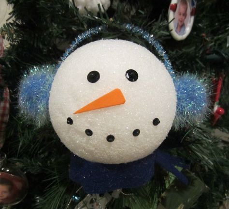 Relentlessly Fun, Deceptively Educational: Making a Snowman that Doesn't Melt Styrofoam Snowman, Homemade Christmas Tree Decorations, Styrofoam Ball Crafts, Making A Snowman, Ornaments Diy Kids, Diy Snowman Ornaments, Snowman Art, Styrofoam Crafts, Bucket Ideas