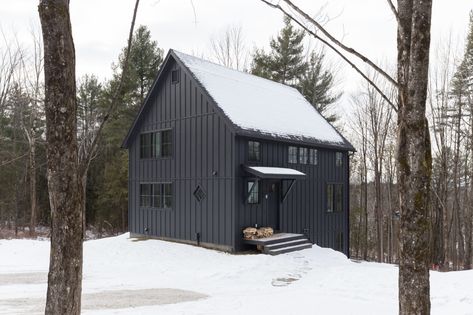 Red Pine - Huntington Homes Vermont Ski House, Best Modular Homes, Vermont House, Modular Home Builders, Modular Cabins, Huntington Homes, Cabin Home, Ski House, Modular Home