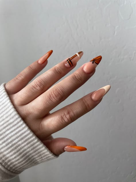 Nails 2023 Designs, Gel Fall Nails, Square Fall Nails, Green Fall Nails, Nails 2023 Fall, Nails 2023 Color Trends, Almond Fall Nails, Coffin Fall Nails, Fall Almond Nails