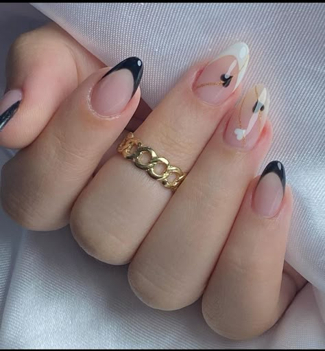 Short Pointed Nails, Natural Nails Manicure, Nail Salon Design, Minimalist Nail Art, Pointed Nails, Crazy Nails, Nail Forms, Minimalist Nails, Nail Accessories