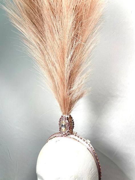 REDUCED Blush Pink Faux feather Vegan Headpiece for Burlesque/ Showgirl/ Samba/ Performer/ Cabaret/ Drag Queen - Etsy Showgirl Headpiece, Feather Headpiece, Party Fits, Costume Hats, Cabaret, Blush Pink, Headpiece, Blush, Pink