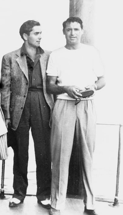 Tyrone Power & Cary Grant, circa 1930’s Tyrone Power, Septième Art, Hollywood Men, Hooray For Hollywood, Classic Movie Stars, Cary Grant, Actrices Hollywood, Hollywood Legends, Golden Age Of Hollywood