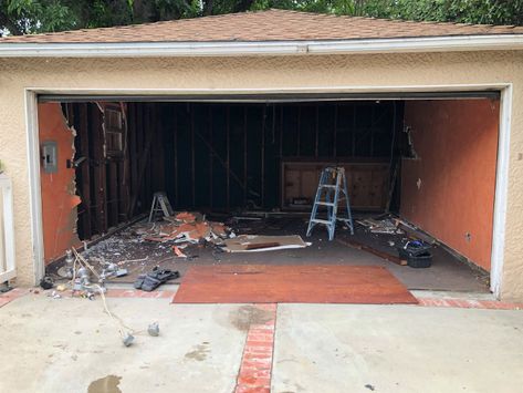 Before and After: 3 Inspiring Backyard Garage Conversions Old Garage Makeover, Spanish Tile Roof, Backyard Garage, Converted Garage, Old Garage, Garage Conversion, Garage Makeover, Street House, Hosting Guests