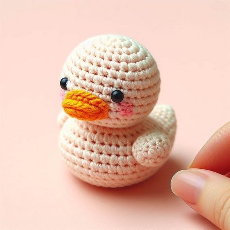 Duck Bookmark Crochet, Crochet Jeep Duck, Crochet Animals Simple, Mini Plush Crochet Pattern, Crochet Mini Duck Free Pattern, Mini Duck Crochet Pattern, Rubber Ducky Crochet Pattern Free, Crochet Duck Tutorial, Crochet Mini Duck