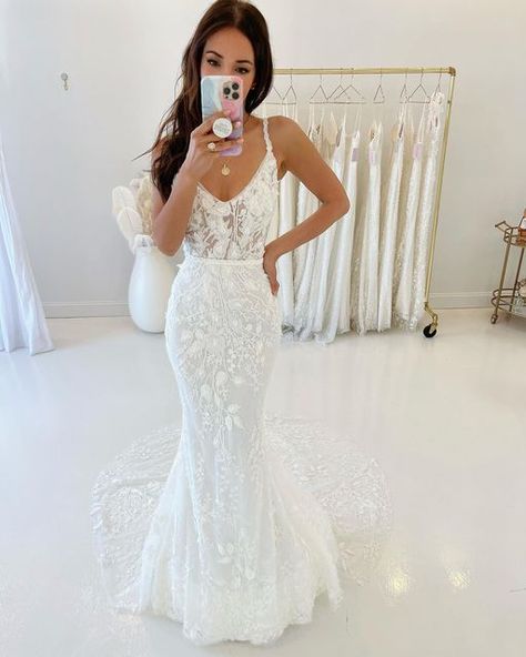 Nancy's Bridal Boutique on Instagram: "Too good to be true?! Remi’s effortlessly sexy silhouette, iconic lace and statement train will have you looking and feeling flawless on your wedding day🤩 #wedding #weddingdress #bride #modernweddingdress #fittedweddingdress #laceweddingdress #sexyweddingdress #madewithlovebridal #mwl #weddinginspiration #bridalgown #mwlremi #weddingfashion #weddingstyle #shesanancysbride" Cottage Wedding, Fitted Wedding Dress, Too Good To Be True, Modern Wedding Dress, Day Wedding, Dream Wedding Dresses, Bridal Boutique, On Your Wedding Day, Mermaid Wedding Dress