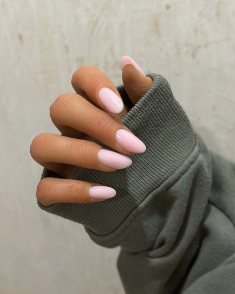 Discover Cotton, the dreamy milky pink shade that's perfect for your spring mani! Its creamy formula self-levels effortlessly, ensuring a flawless finish every time. Ideal for those who adore almond nail designs and clean, chic looks. Elevate your nail game with this must-have color! 🌸 #BabyPinkAlmondNailsDesign #MilkyPinkNails #PalePinkNails #PinkNailsMilky Milky White With Pink French Nails, Pastel Pink Matte Nails, Basic Everyday Nails, Nails Acrylic Plain Simple, Baby Pink Almond Nails Design, Flat Pink Nails, Light Milky Pink Nails, Cute Nails For Pale Skin, Creamy White Pink Nails