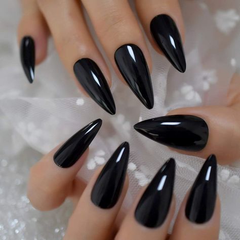 Fake Nails Black, Bridal Nails Designs, Nails Kit, Witchy Goth, Long Press On Nails, Short Press On Nails, Nails Black, Bridal Nails, Nail Sizes