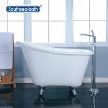 bathroom bathtub small house claw foot cast iron bath tub for soaking Pedestal Tub, Cast Iron Bath, Slipper Tubs, Cast Iron Bathtub, Small Bathtub, Claw Foot Bath, Best Bathtubs, Small Tub, Freestanding Tub Filler