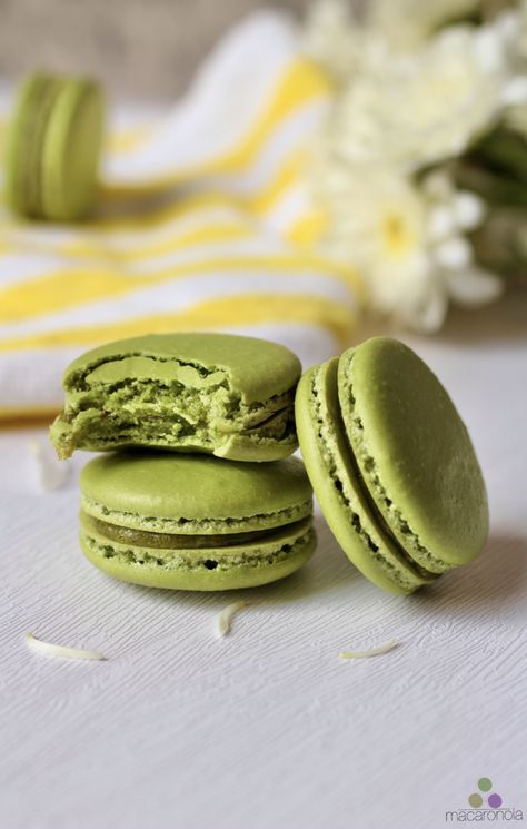 Baking Macarons, Macaron Ideas, French Macarons, Pistachio, Macarons, Dessert, Baking, Green, Quick Saves