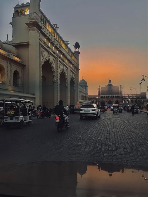 Lucknow Airport Snapchat Stories, Lucknow Airport Snap, Lucknow Snap, India Travel Aesthetic, Lucknow Airport, Autumn Wallpaper Hd, Cars Snap, Airport Tips, Hair Color Underneath