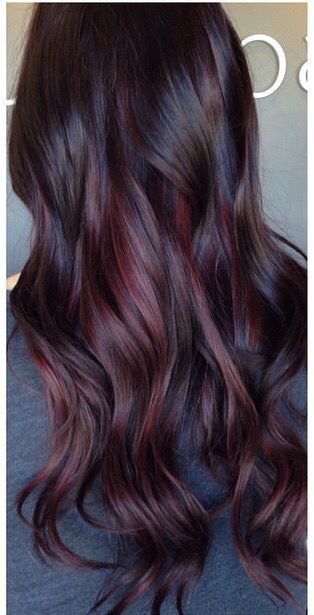 Purple tones Pelo Color Vino, Wine Hair Color, Rambut Brunette, Plum Hair, Wine Hair, Purple Highlights, Red Highlights, Purple Tones, Winter Hair Color