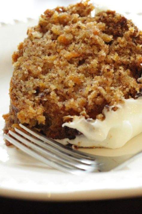 Carrot Recipes Dessert, Carrot Cake Recipe Homemade, Bunt Cake Recipe, Easy Bundt Cake Recipes, The Best Carrot Cake, Bundt Recipes, Carrot Cake Recipe Easy, Carrot Cake With Cream Cheese, Carrot Cakes