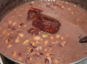 Fresh Purple Hull Peas, Southern Peas Recipe, Purple Hull Peas Recipe, Fresh Pea Recipes, Southern Food Recipes, Field Peas, Southern Cooking Recipes, Peas Recipe, Southern Recipes Soul Food