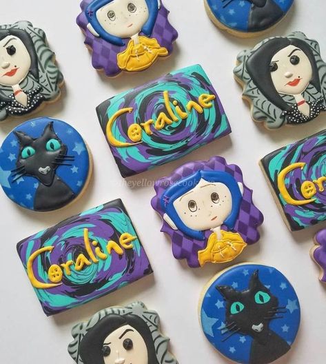 Coraline Cookies, Coraline Movie, Coraline Aesthetic, Rose Cookies, Bday Girl, 12th Birthday, Cute Desserts, Halloween Cakes, Halloween Cookies