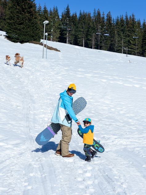 Snowboard Photoshoot, Family Snowboarding, Snowboard Family, Goals 2025, Snowboarding Aesthetic, Snow Vacation, Kids Snowboarding, Winter Board, Family Aesthetic