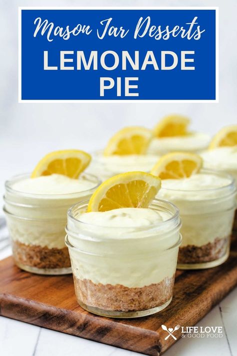 Lemonade Icebox Pie, Desserts In A Jar, Lemon Icebox Pie, Lemonade Pie, Lemon Cream Pies, Lemon Juice Benefits, Mason Jar Desserts, Icebox Pie, Frozen Lemon