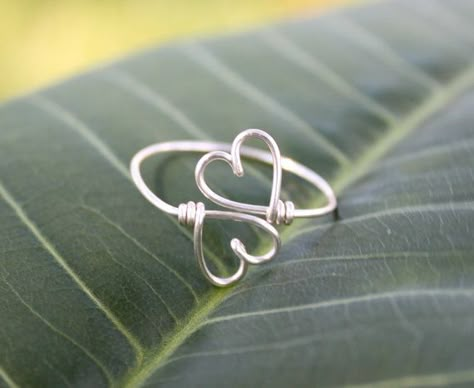 heart ring Wire Jewelry Rings, Diy Ring, Ring Heart, Diy Wire Jewelry, Diy Rings, Homemade Jewelry, Handmade Wire Jewelry, Wire Rings, Wire Wrapped Rings