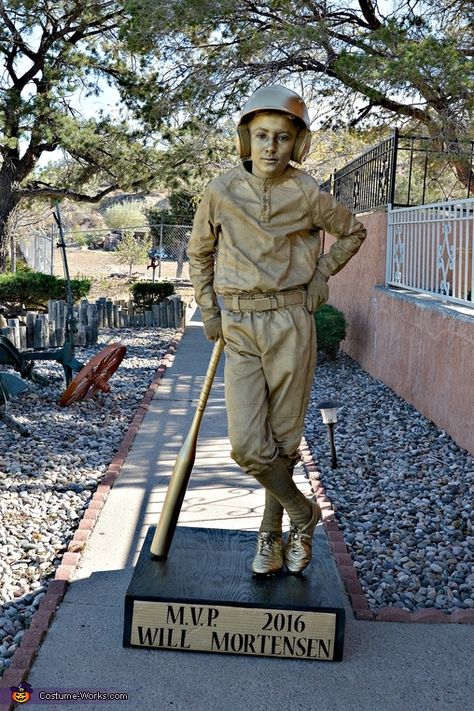 Baseball Trophy Costume, Trophy Costume, Baseball Trophy, Sports Costume Ideas, Halloween Costumes 2016, Homemade Costume, Costume Works, Halloween Costume Contest