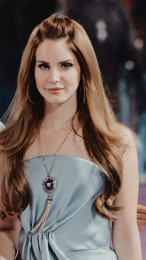 Lana Del Rey Hair, Ice Blue Dress, Sparkle Jump Rope Queen, Lana Rey, Elizabeth Grant, Lizzy Grant, Lana Del Ray, Young And Beautiful, Queen Elizabeth