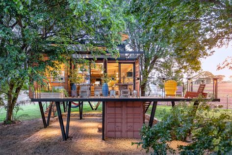 Sustainable Shipping Container House in Brazil Suspended Off the Ground | Apartment Therapy Elevated House, Raised House, Hanging House, Studio House, Building A Container Home, Casa Country, Tree Canopy, Container House Plans, Living Modern