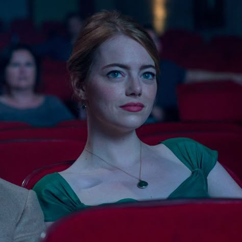 Mia Dolan La La Land, Mia Dolan, Land Aesthetic, Here's To The Fools Who Dream, Emily Stone, Golden Globes 2017, Easy Girl, Damien Chazelle, Lala Land