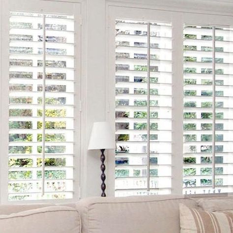 Shutters Living Room, Indoor Shutters, Interior Window Shutters, Shutter Blinds, Interior Shutters, Kitchen Window Treatments, Curtains Living, Window Shutters, Living Room Windows