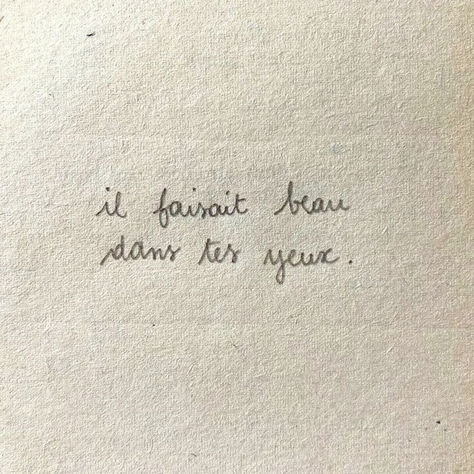 citation visé, citation touchante courte, citation réel, phrase qui fait réfléchir, citation qui fait réfléchir. Writing Poems Aesthetic, French Love Phrases, Citation Aesthetic, Handwriting Quotes, French Love Poems, French Love Quotes, French Poems, French Quotes, Sweet Words