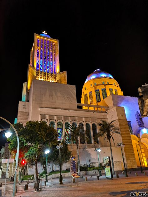 La Catedral de Ambato Ecuador Travel, Ecuador, Dream Life, Opera House, Beautiful Nature, Sydney Opera House, Opera, Sydney, Fair Grounds