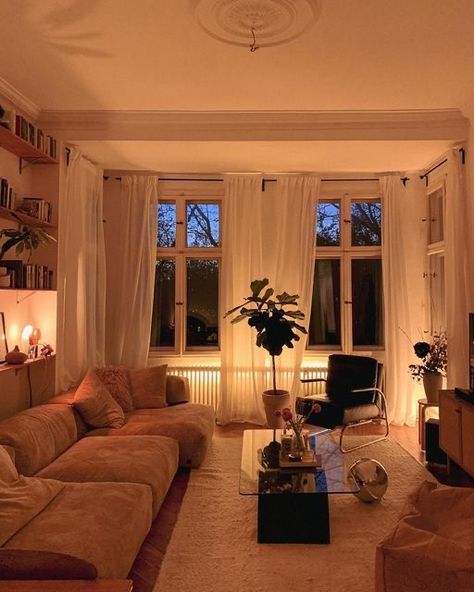 Low Furniture, Have A Beautiful Sunday, Beautiful Sunday, Dream Apartment Decor, Casa Vintage, Sunday Evening, Apartment Aesthetic, Dream Room Inspiration, Dream Apartment