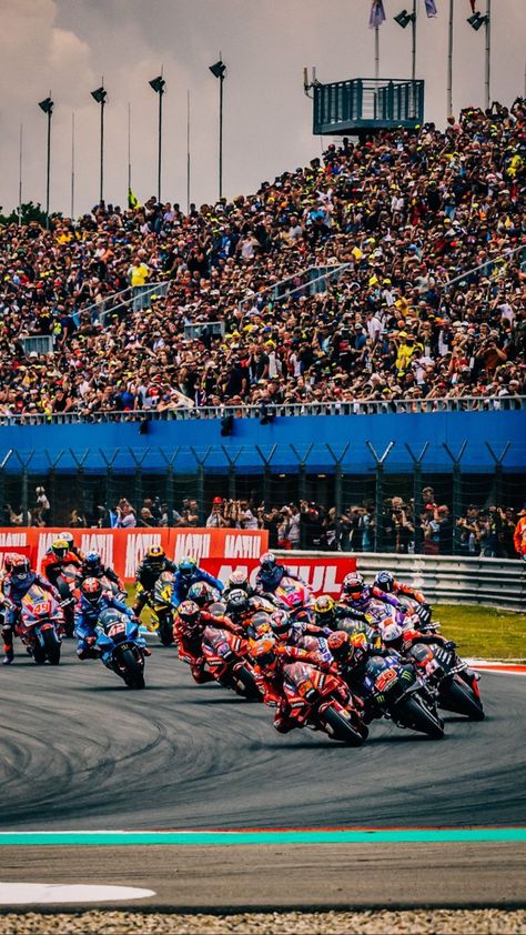 📸 : polarityphoto Moto Gp Aesthetic, Moto Gp Wallpapers, Motogp Aesthetic, Motorsport Aesthetic, Motogp Wallpapers, Motorsports Photography, Zine Project, Motor Gp, Motogp Race