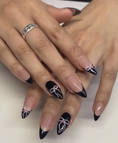 Blackpink Nails, Nails Design Almond, Ribbon Nails, Black Press On Nails, Custom Nails, Punk Nails, Minimal Nails, Simple Acrylic Nails, Girly Acrylic Nails