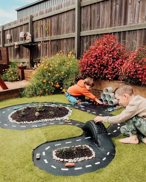 Diy Kids Playground, Kids Backyard Playground, Landscaping Florida, Play Area Backyard, Backyard Kids Play Area, Outdoor Play Areas, Diy Playground, Kids Outdoor Play, Backyard Playground