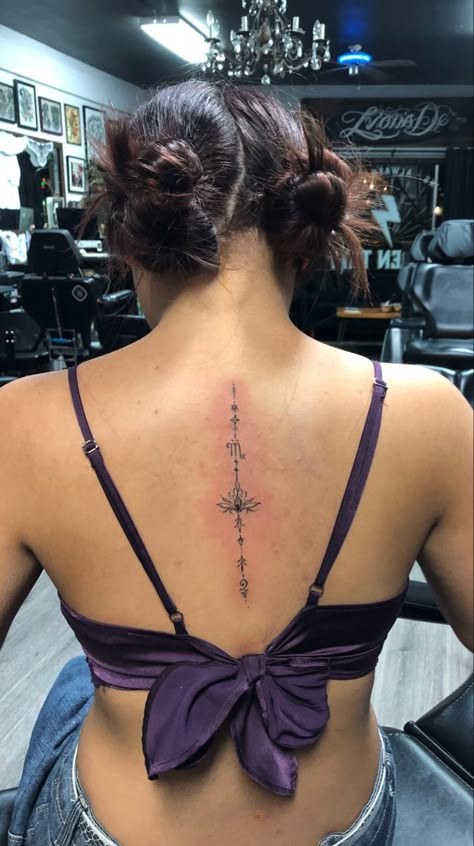 Back Tattoo Women Spine, Beautiful Back Tattoos, Back Tattoos Spine, Feminine Back Tattoos, Spine Tats, Flower Spine Tattoos, Spine Tattoo Ideas, Tato Minimal, Scorpio Tattoo