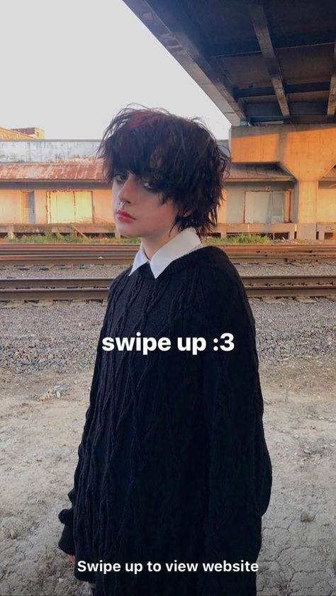 Vomitboy Haircut, Alt Boy Hair, Emo Boy Haircut, Grunge Haircut, Emo Boy Hair, Short Hair For Boys, Androgynous Hair, Gothic Hairstyles, Emo Hair