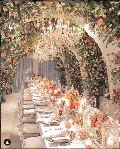 Garden Wedding Decor, Elegant Wedding Themes, Decoration Event, Garden Theme Wedding, Dream Wedding Decorations, Dream Wedding Venues, Garden Wedding Decorations, Wedding Entrance, Butterfly Wedding