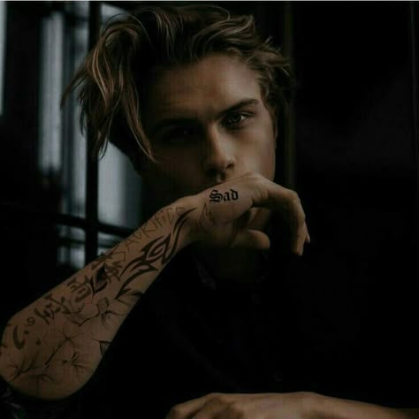 Bad Boy Aesthetic Guys, Hair Tattoo Man, Male Main Character, Very Bad Kings, Blonde Tattoo, Dark Romance Aesthetic, Book Cover Background, Book Character Ideas, Vampire Stories