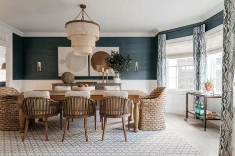 24 Stylish Chair Rail Ideas for an Elevated Look in Any Room Closet Ceiling, Mini Chandeliers, New England Style Homes, Kate Marker Interiors, Coastal Dining Room, Chandeliers Modern, Foyer Hallway, Traditional Lanterns, Hallway Bathroom