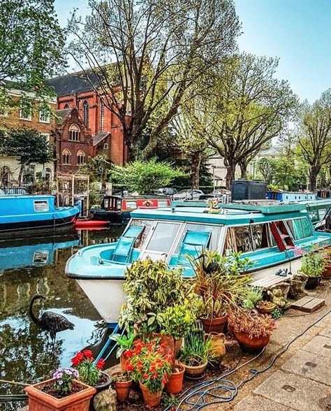 Nightlife In London, Little Venice London, London Quotes, Hidden Bars, London Nightlife, Secret London, London Houses, Visit Uk, English Summer