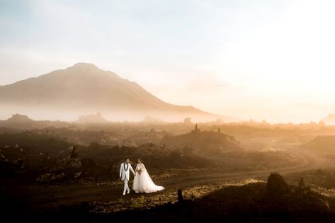 Bali PreWedding – Sitting & Cyrus – Unforgettable Love Story in Bali Bali Prewedding, Mount Batur, 2nd Wedding Dresses, Wedding Photography Pricing, Pre Wedding Photoshoot Outdoor, Pre Wedding Poses, Pre Wedding Shoot, Bali Wedding, Photography Pricing