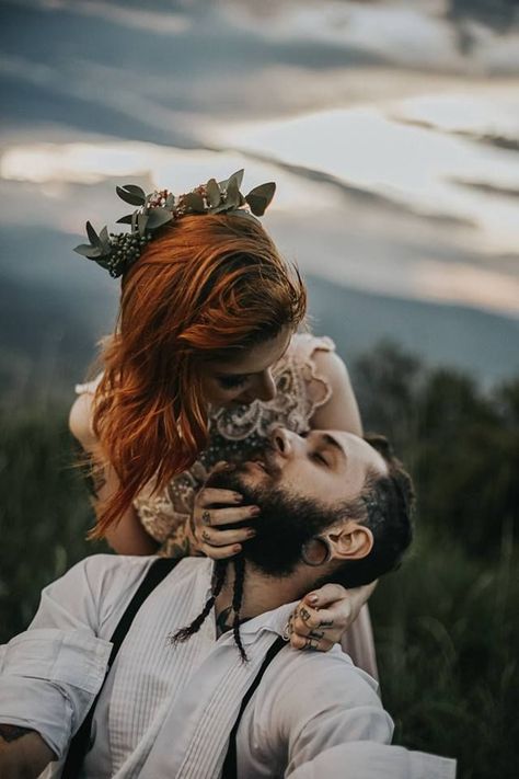 Goth Wedding Pictures, Viking Wedding Photos, Viking Couple Photoshoot, Engagement Photos Goth, Engagement Photos Alternative, Dark Wedding Photos, Boho Goth Wedding, Fantasy Engagement Photos, Goth Engagement Photos