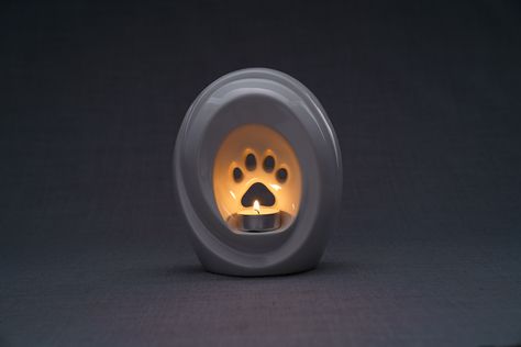 Pet Ashes Ideas, Pet Urn Ideas, Dog Urns For Ashes, Pet Urns For Cats, Pet Urns For Ashes Dogs, Dog Cremation, Urn For Pet Ashes, Pet Urns Dogs, Pet Cremation Urns