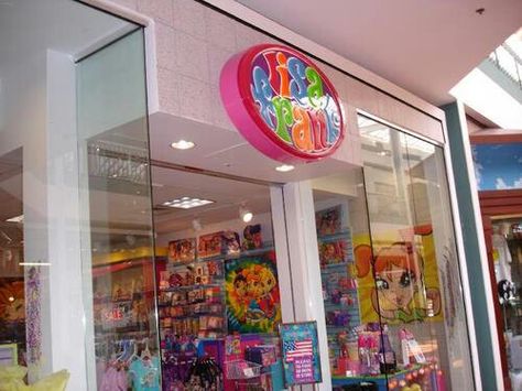 Lisa Frank store Neon Wonderland, 2000s Baby, Mcbling Fashion, 00s Nostalgia, Lisa Frank Stickers, Y2k Fits, Kidcore Aesthetic, Nostalgia Core, Nostalgia Aesthetic