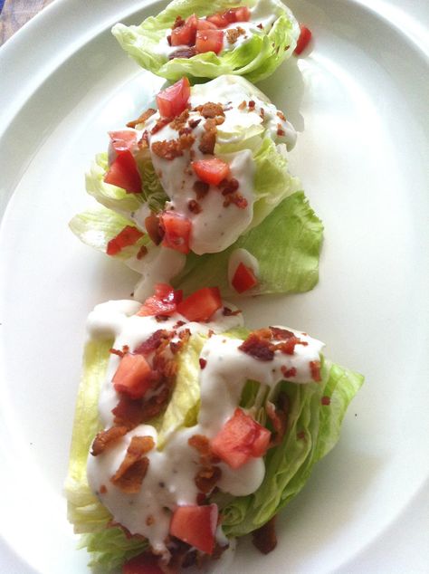 Wedge Salad Appetizer, Mini Wedge Salad, Wedge Salad Recipes, Lettuce Wedge, Wedge Salad, Homemade Ranch Dressing, Blue Cheese Dressing, Homemade Ranch, Appetizer Salads