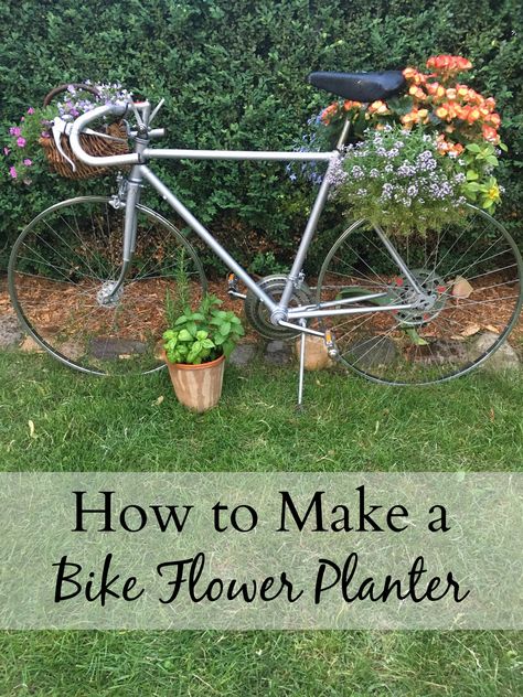 Bicycle Planter Ideas, Planter Ideas Diy, Vintage Bicycle Decor, Vintage Bike Decor, Bicycle Planter, Bike Planter, Start Gardening, Junk Garden, Upcycled Bike