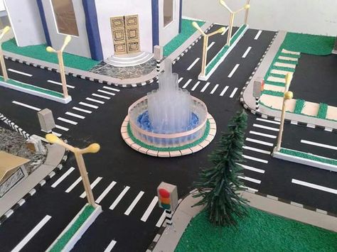 City Model For School Project, Science Exhibition Projects, Preschool Creative Art, Popsicle Stick Crafts House, Craft Work For Kids, Diy Christmas Presents, Fall Arts And Crafts, Montessori Toddler Activities, Paper City