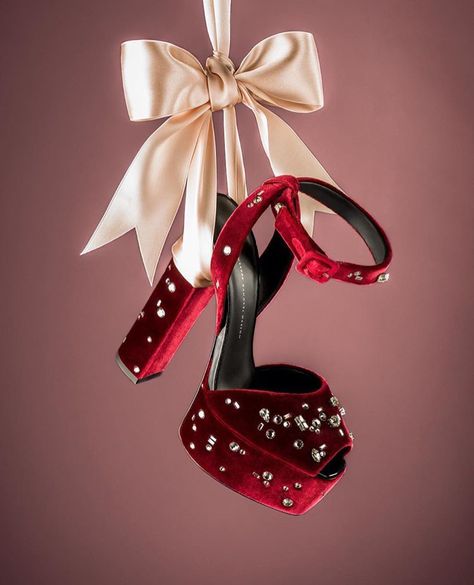 “Betty” by Giuseppe Zinotti Fashion Still Life, Reef Sandals, The Dazzling, Giuseppe Zanotti Heels, Women Platform Sandals, Christmas Shoes, Shoes Photography, Chunky High Heels, Suede Sandals