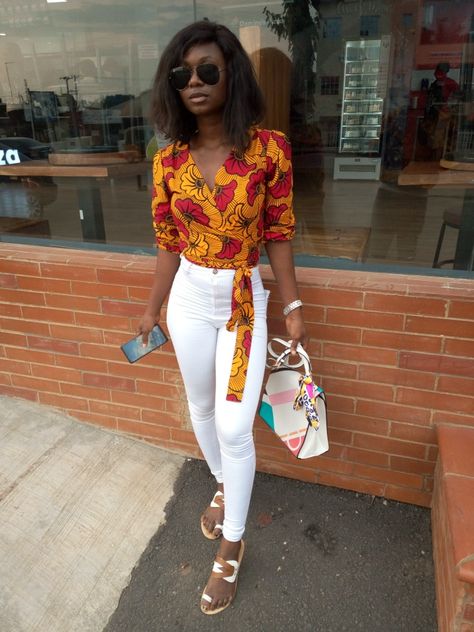 Wrapping Top Ankara, Ankara Crop Tops With Jeans, Ankara Wrap Top Styles, Simple Ankara Tops With Jeans, Ankara Wrap Top, Kitenge Tops, Ankara Crop Top, Kitenge Designs, Ankara Tops