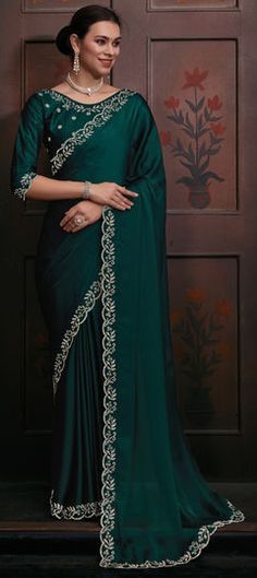 Formal Georgette Saree With Intricate Embroidery, Green Chiffon Saree For Wedding, Green Chiffon Blouse Piece For Wedding, Elegant Chiffon Blouse Piece For Reception, Elegant Chiffon Blouse For Reception, Elegant Formal Saree With Dori Work, Elegant Green Saree For Reception, Elegant Chiffon Blouse Piece With Pallu, Elegant Chiffon Saree For Wedding