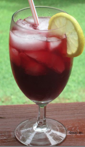 Check out this healthy Sparkling Pomegranate recipe which takes all of 2 minutes to prepare. #summer #drinks Yum Drinks, Drinks To Try, Pomegranate Recipes, Drinks Smoothies, Ninja Blender, Summertime Drinks, Healthy Drink, Juice Recipes, Pomegranate Juice